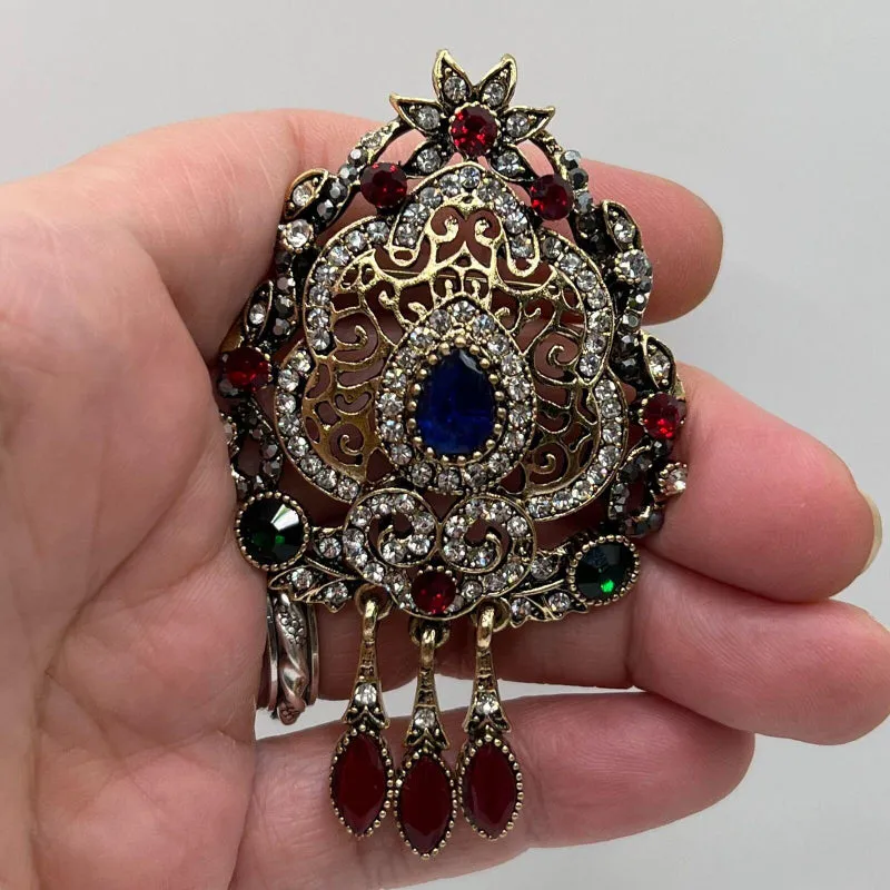 New Creative Retro Clothing Accessories Brooches Fashionable Men's and Women's Baroque Corsage Scarves Buckle Accessories