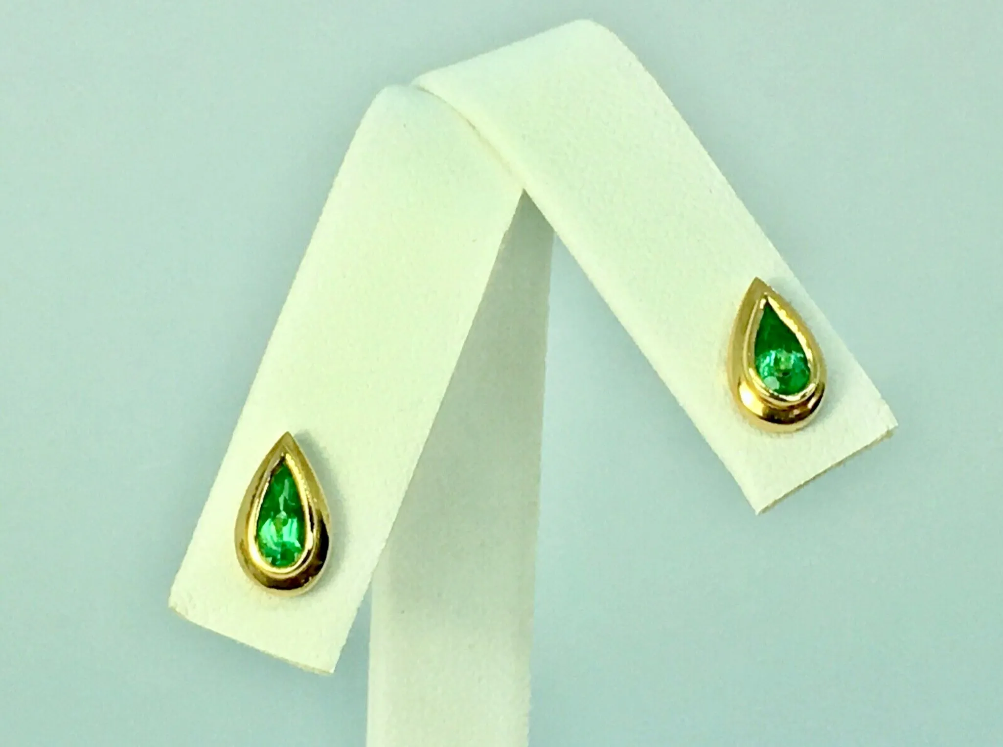 Pear Cut Emerald Dome Stud Earrings 18K Yellow Gold
