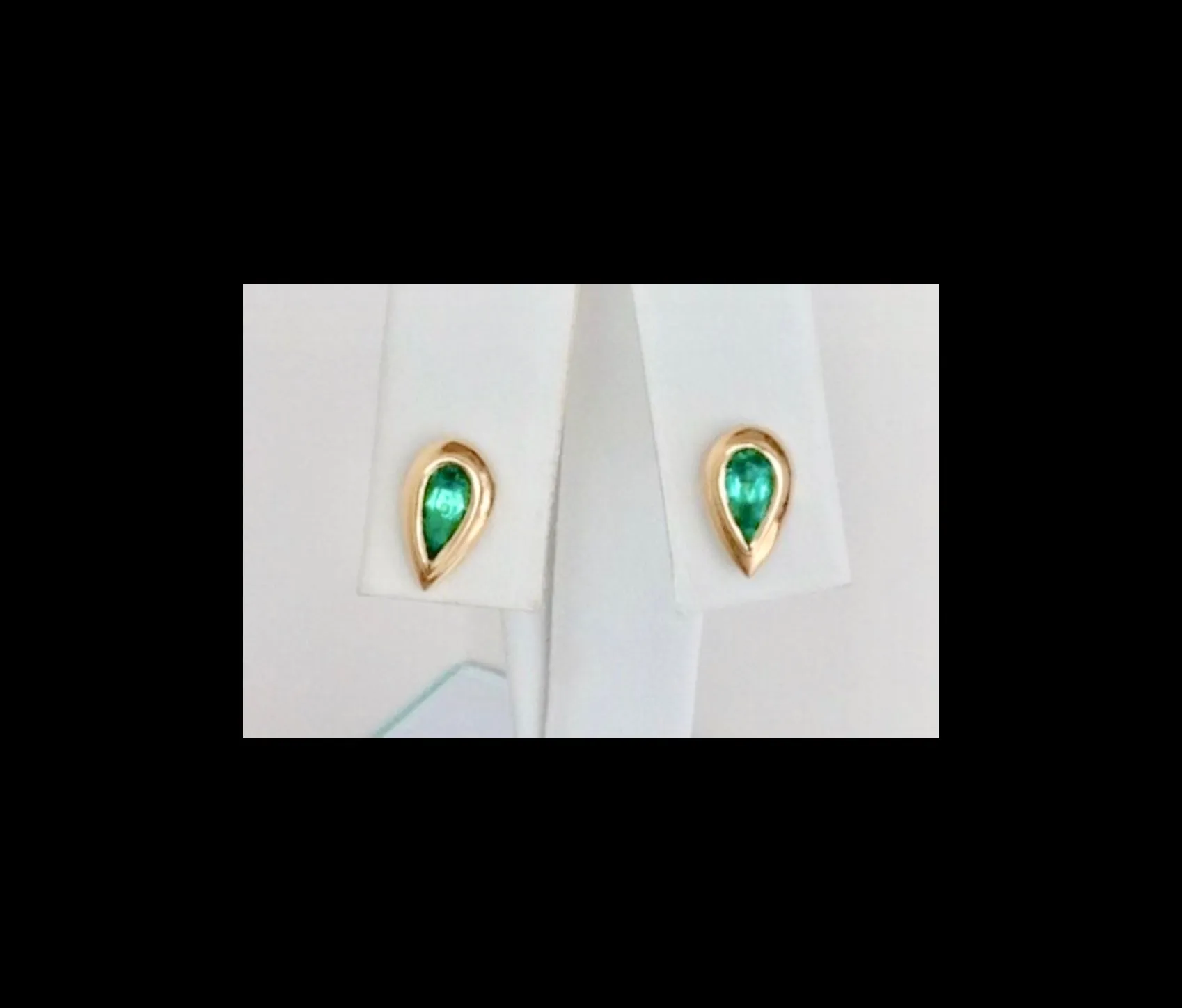 Pear Cut Emerald Dome Stud Earrings 18K Yellow Gold