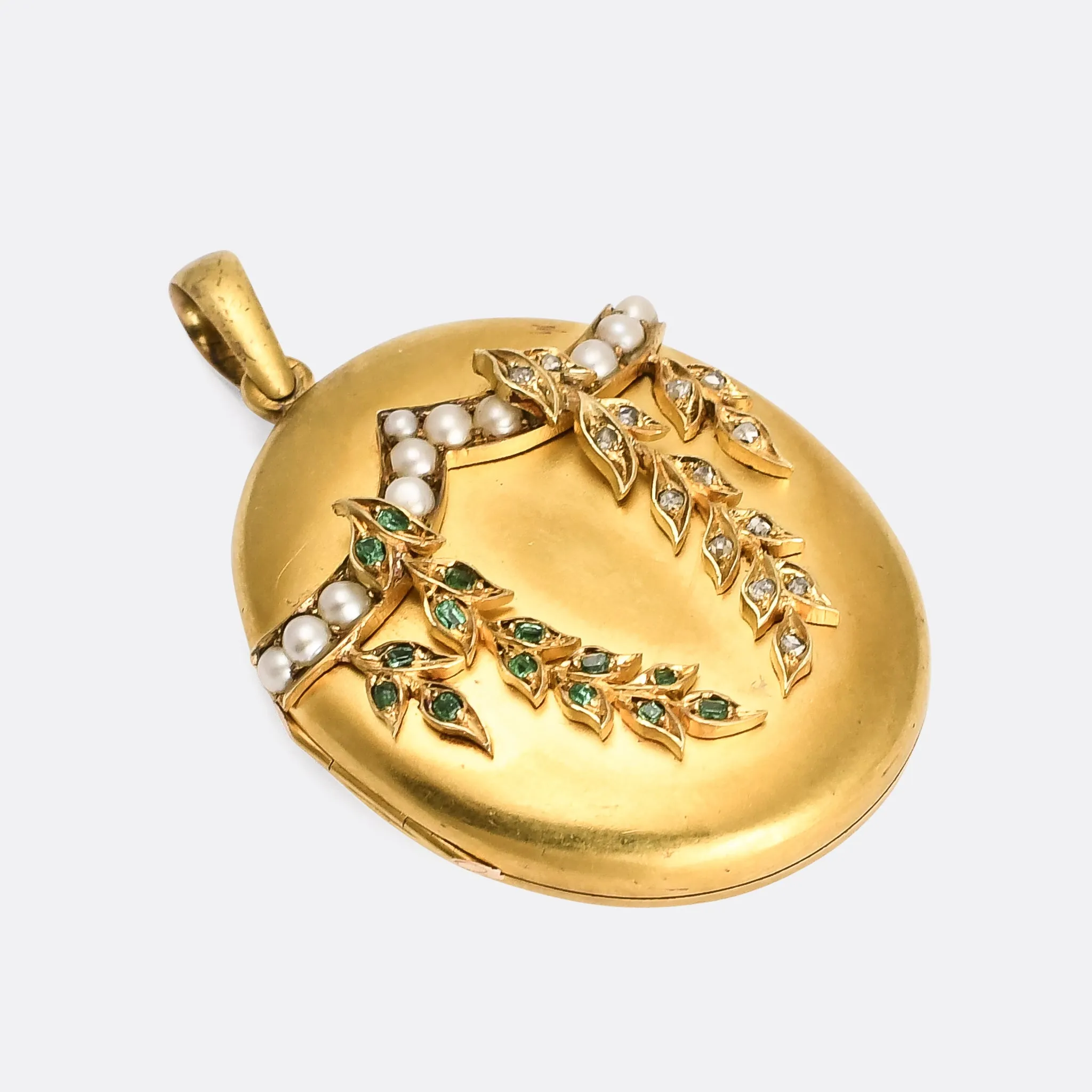 Pearl Laurel Locket 3rd Payment