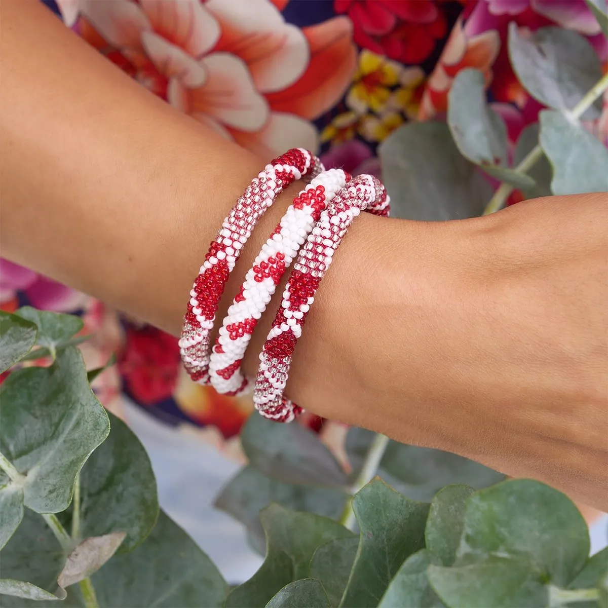 Queen of Hearts | Himalayan Glass Bead Bracelet