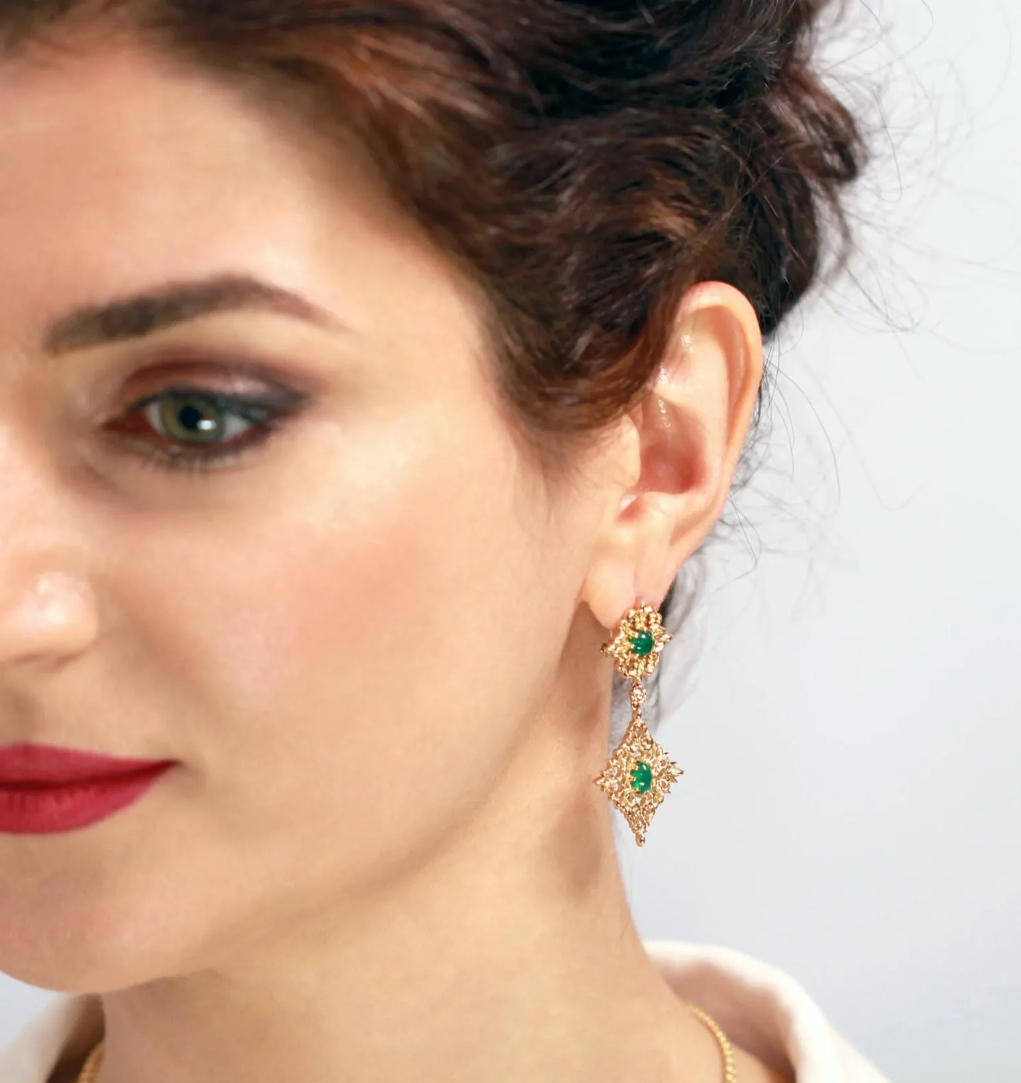 "Allegretto" Gold Emerald Earrings with Diamonds