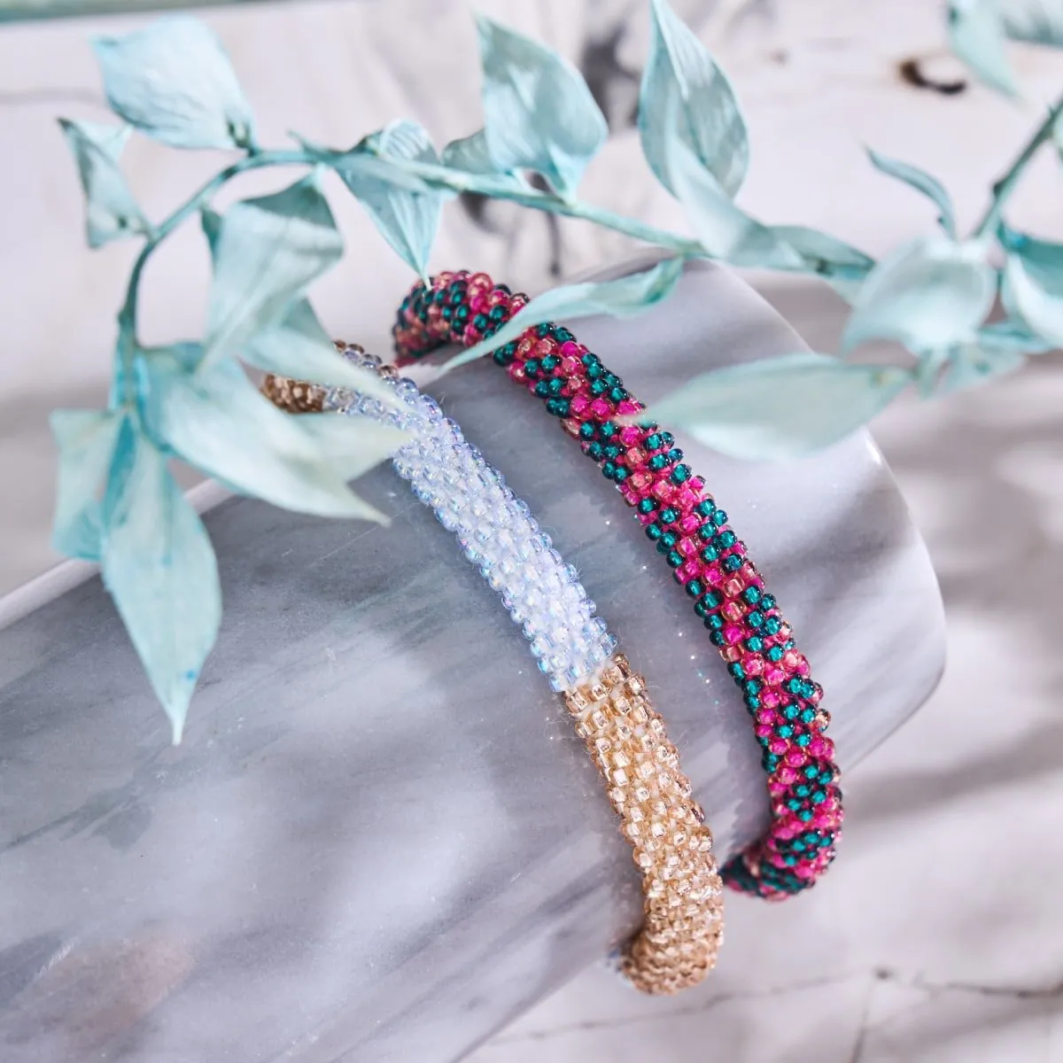 Raspberry Jungle | Himalayan Glass Bead Bracelet