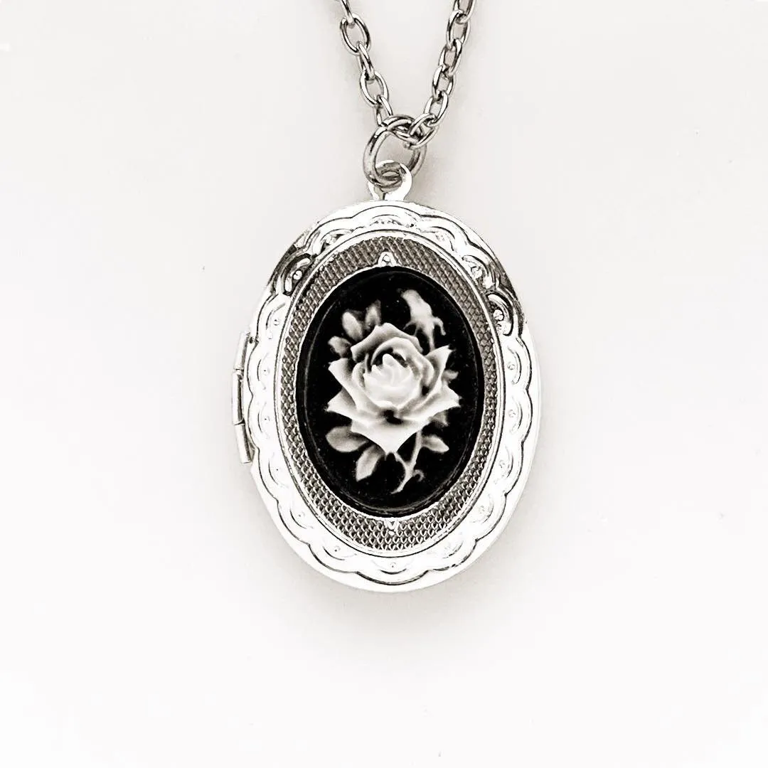 Rose Locket Cameo Necklace Black / Silver