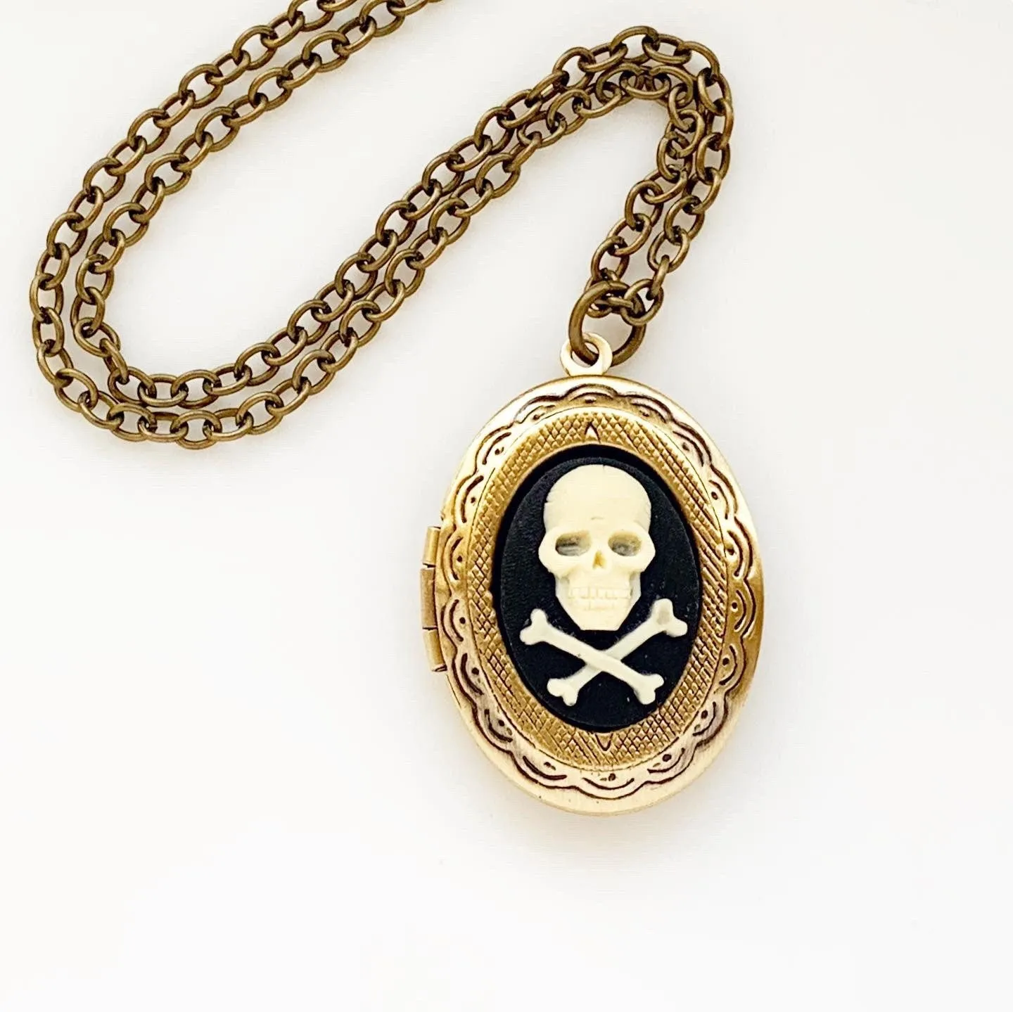 Skull and Crossbones Cameo Locket Necklace - Bronze