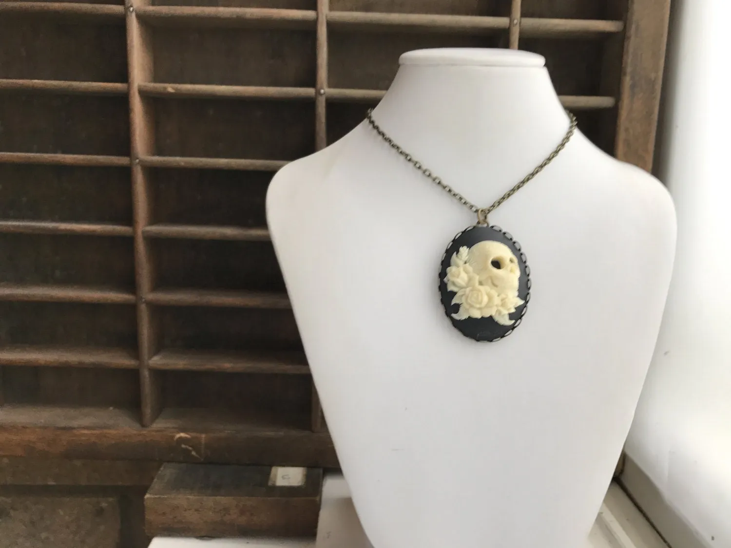 Skull and Roses Cameo Necklace / Bronze Large Size