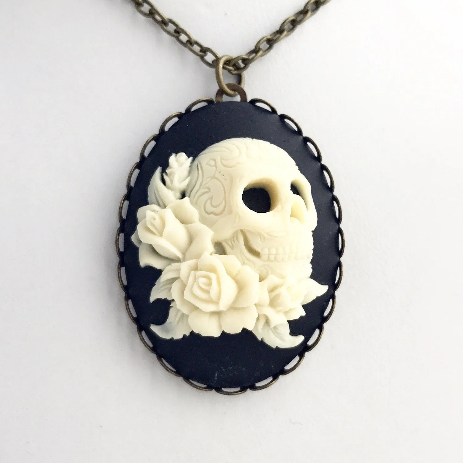 Skull and Roses Cameo Necklace / Bronze Large Size