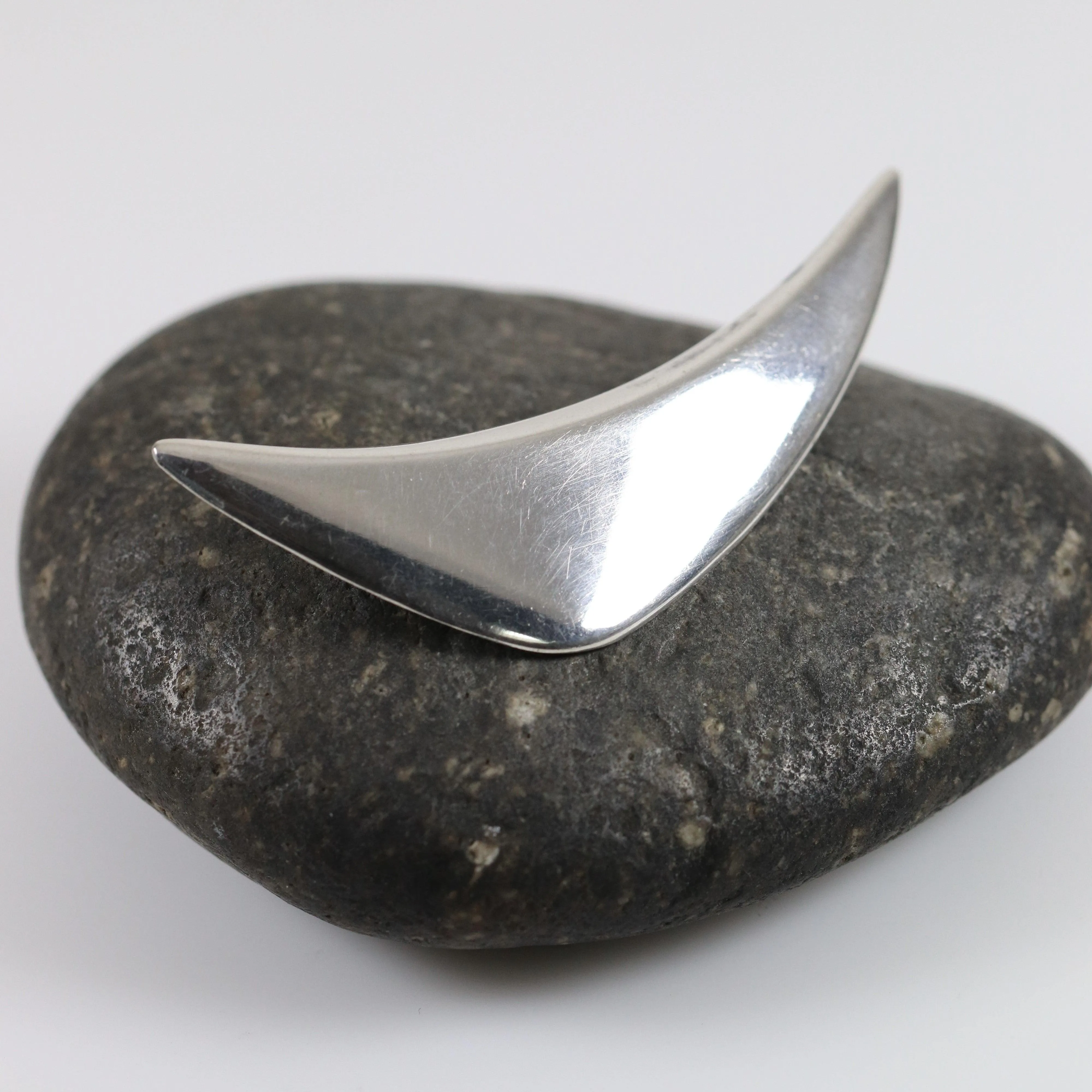 SOLD OUT: Vintage Aarre & Krogh Danish Jewelry | Abstract Swoosh Brooch