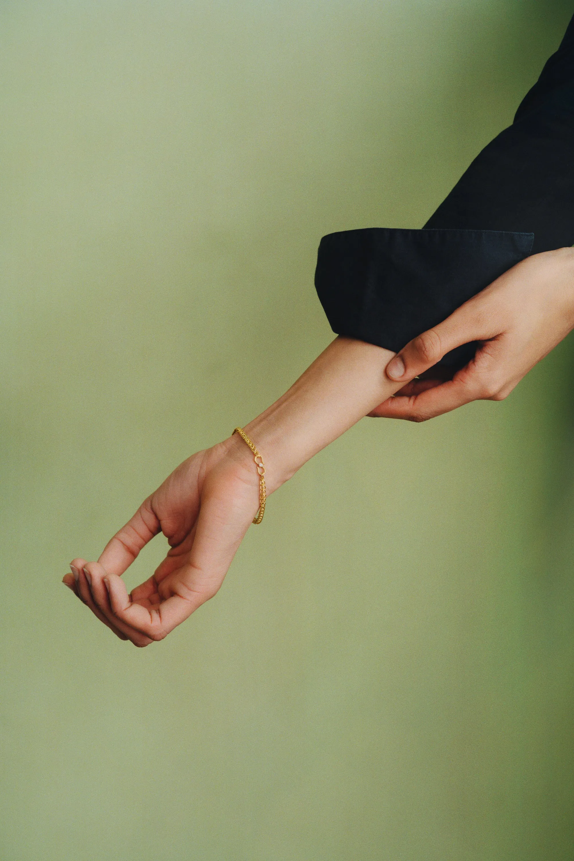 Solo Loop-in-Loop Bracelet