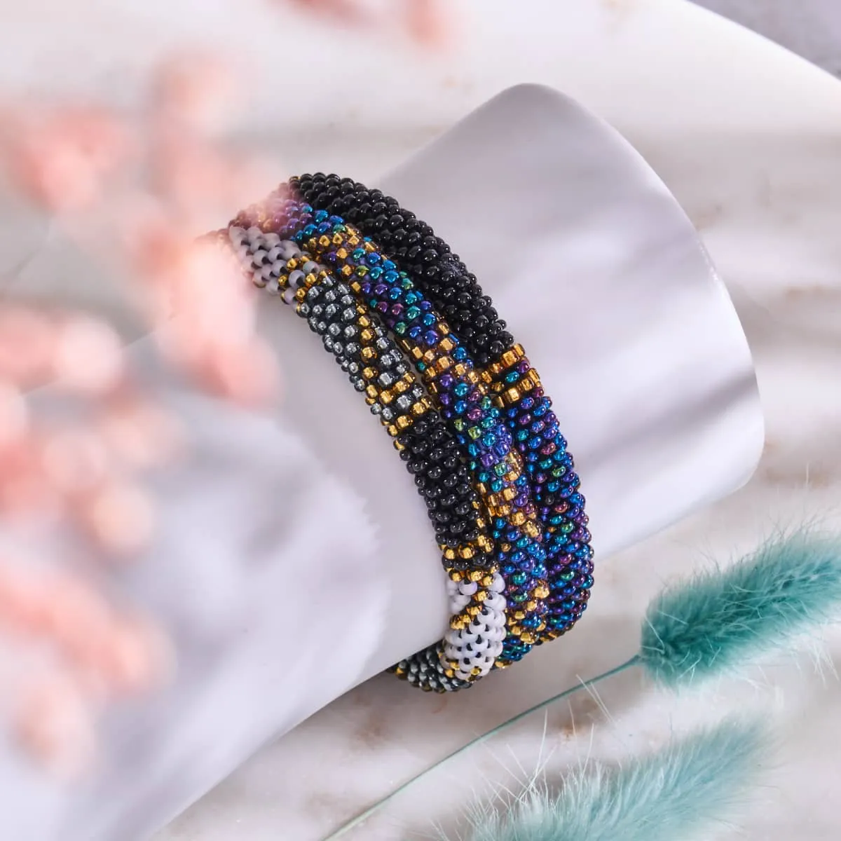 Speckled Hen | Himalayan Glass Bead Bracelet