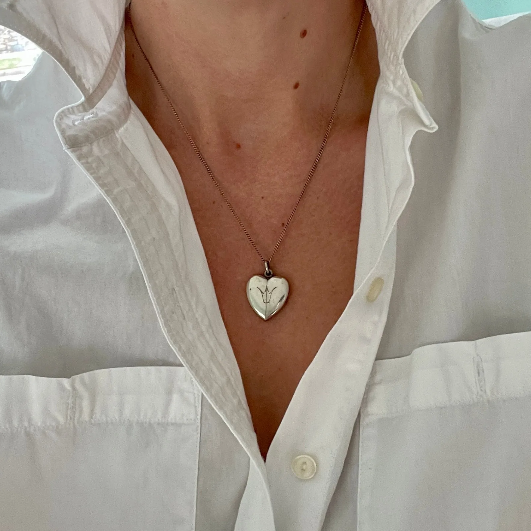Sterling Silver Tulip Antique Heart Locket