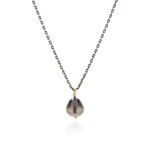 Tahitian pearl pendant