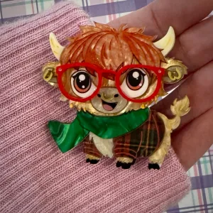 Taryn the cow 🐄 - Brooch