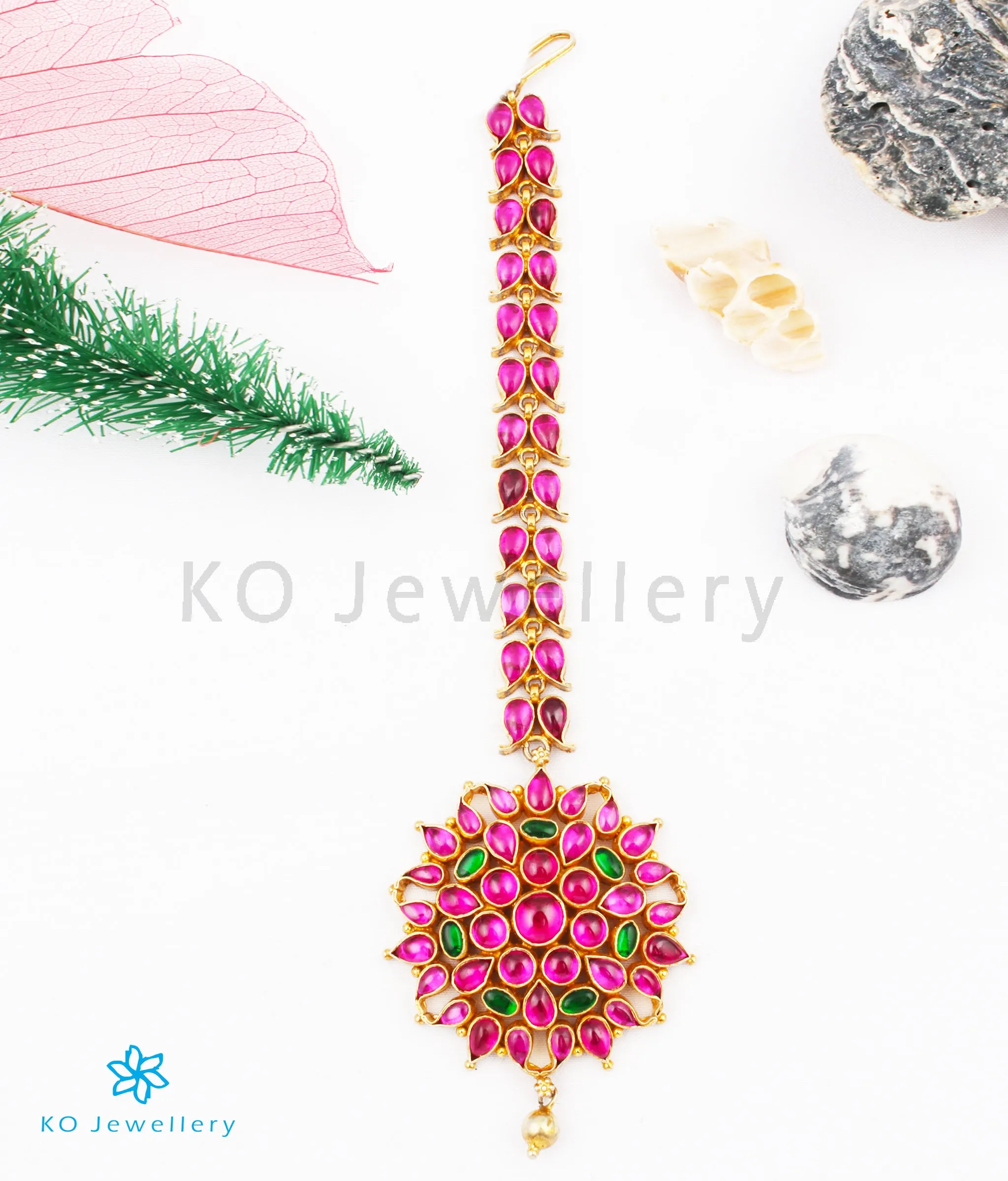 The Vibhusita Silver Kempu Maang-Tikka