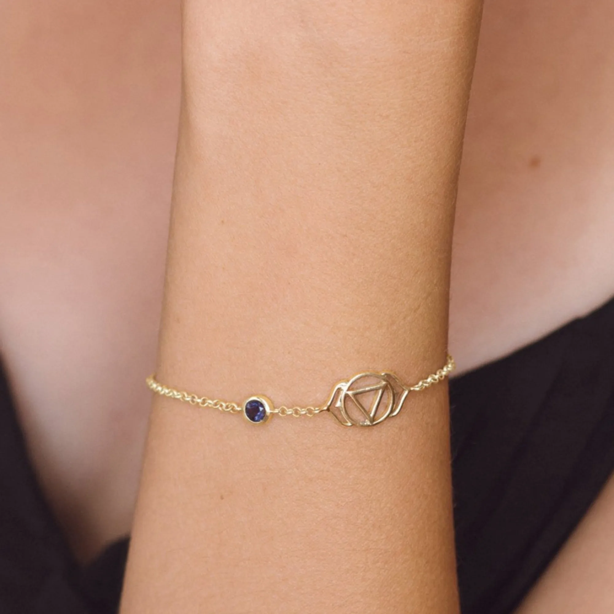 Third Eye Chakra Bracelet - Gold