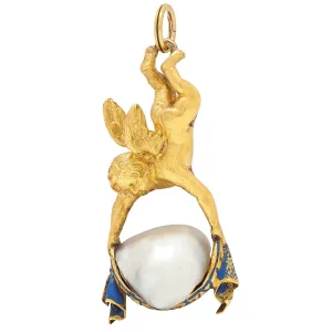 Victorian French Baroque Pearl Enamel 18 Karat Yellow Gold Cherub Antique Pendant Charm
