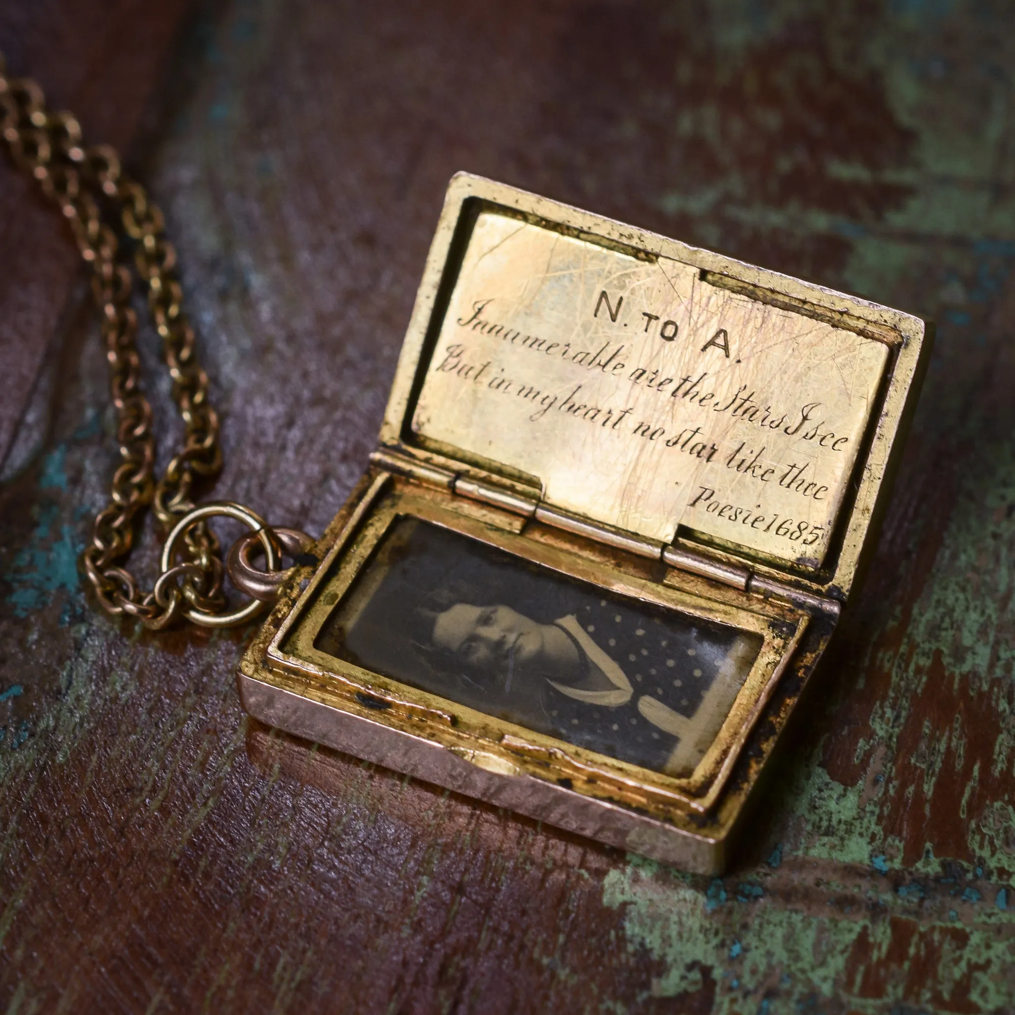 Victorian Gold Posie Locket