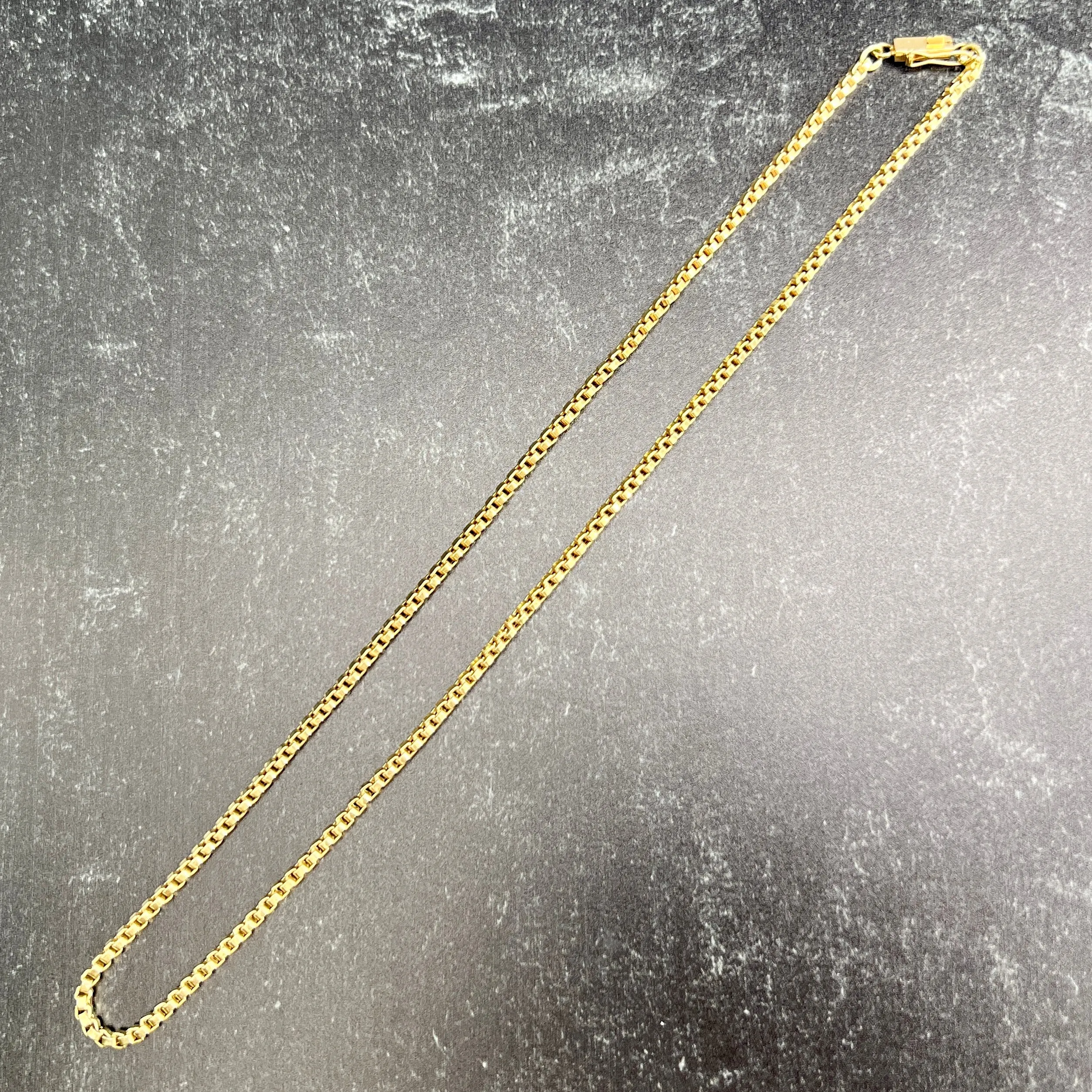 Vintage 18.25” Box Chain 14k