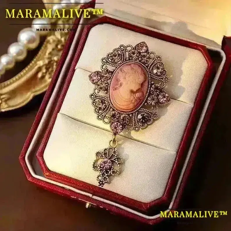 Vintage Cameo Elegant Queen Head Portrait Brooch For Women Antique Wedding Bridal Bouquet Clothing Jewelry 2X001