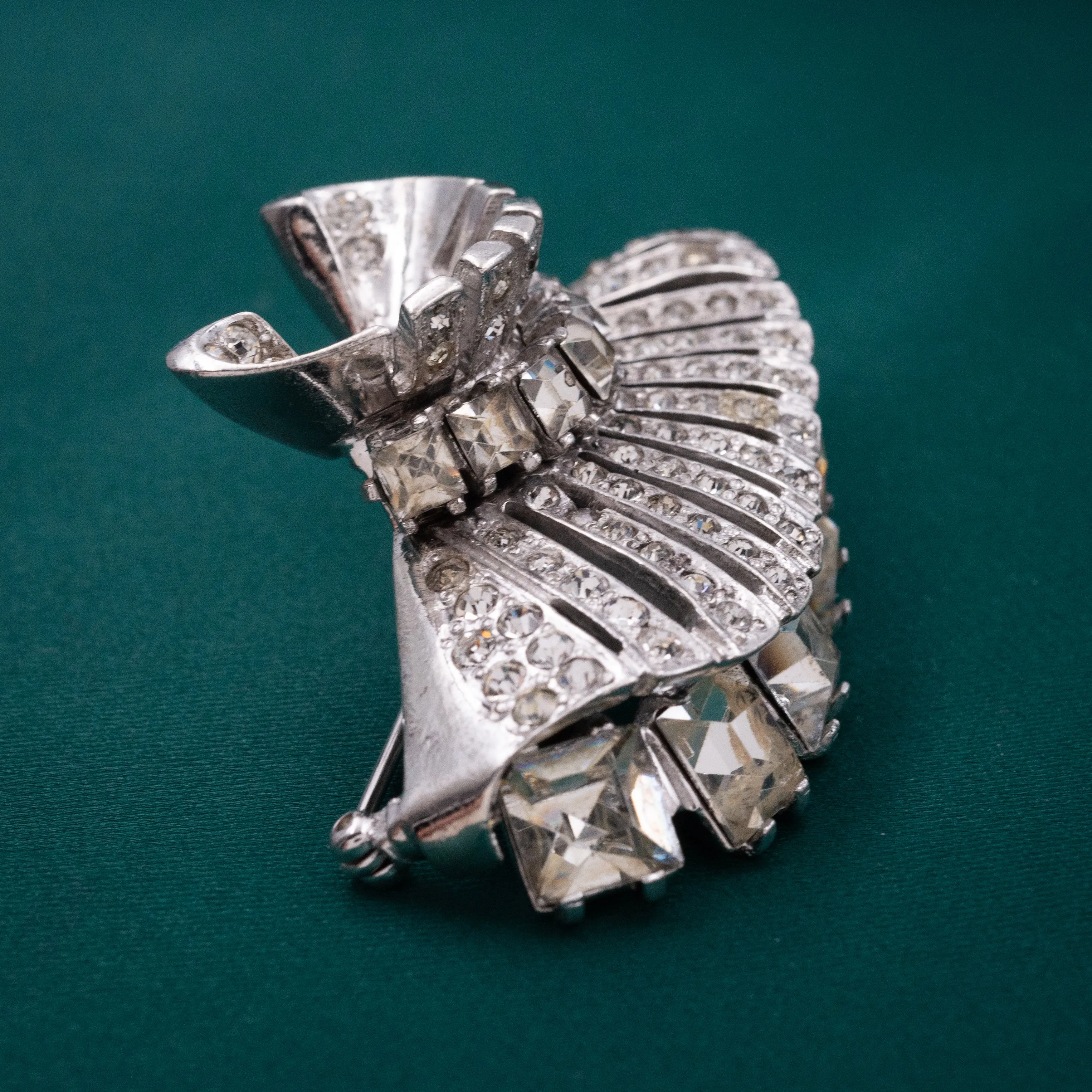 Whimsical Eisenberg Brooch C. 1940s