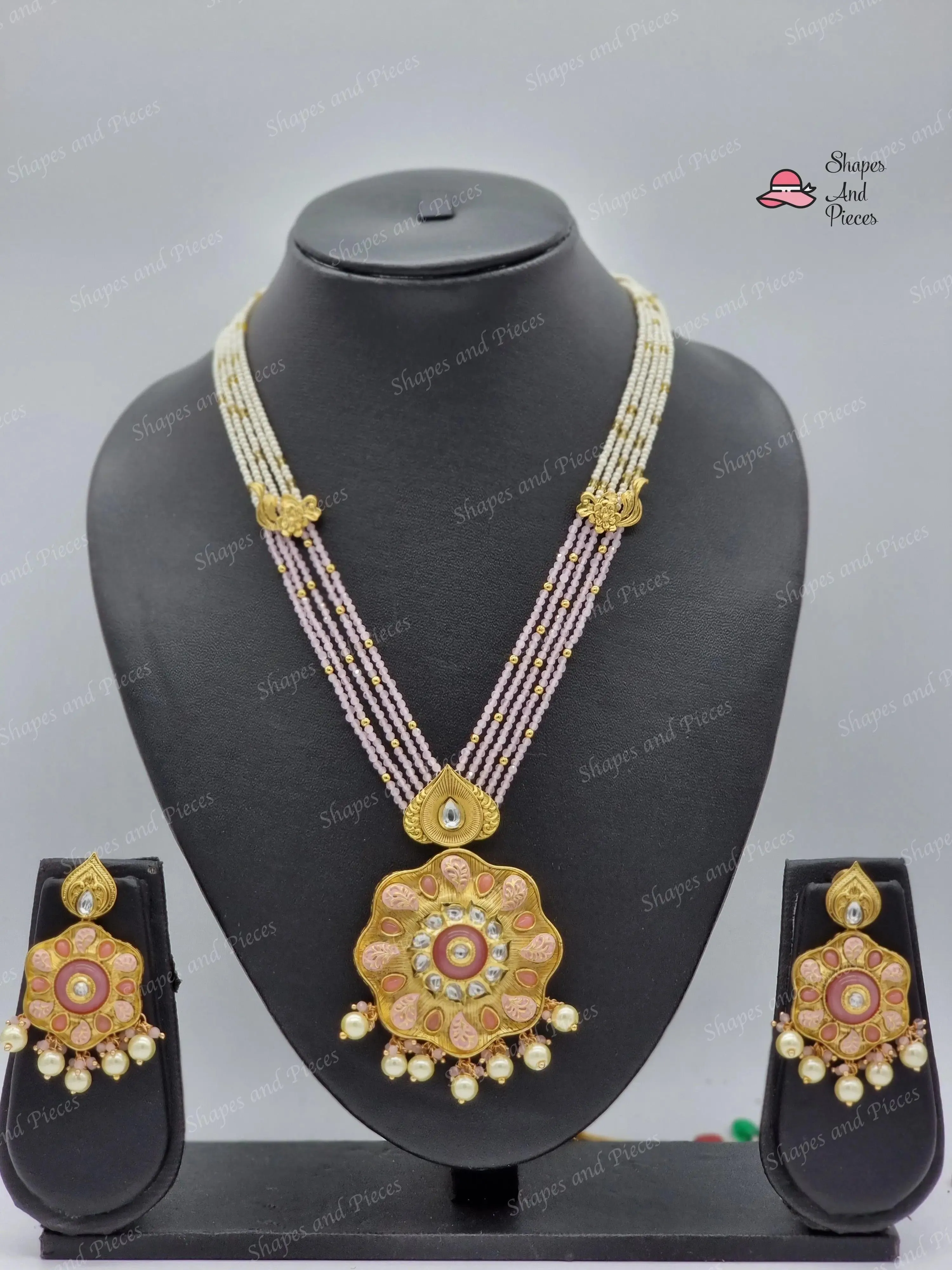 Zyan Necklace